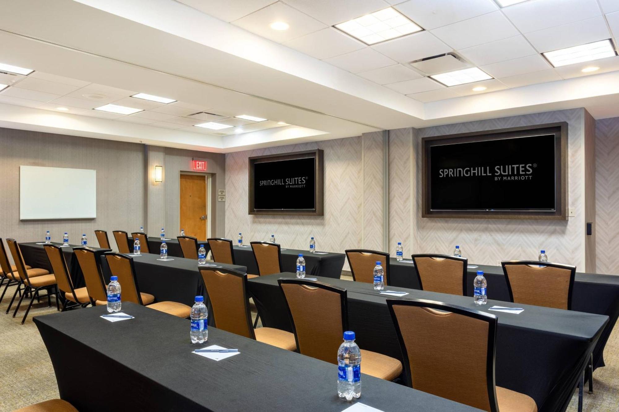 Springhill Suites By Marriott Miami Airport South Blue Lagoon Area Miami Springs Exterior foto